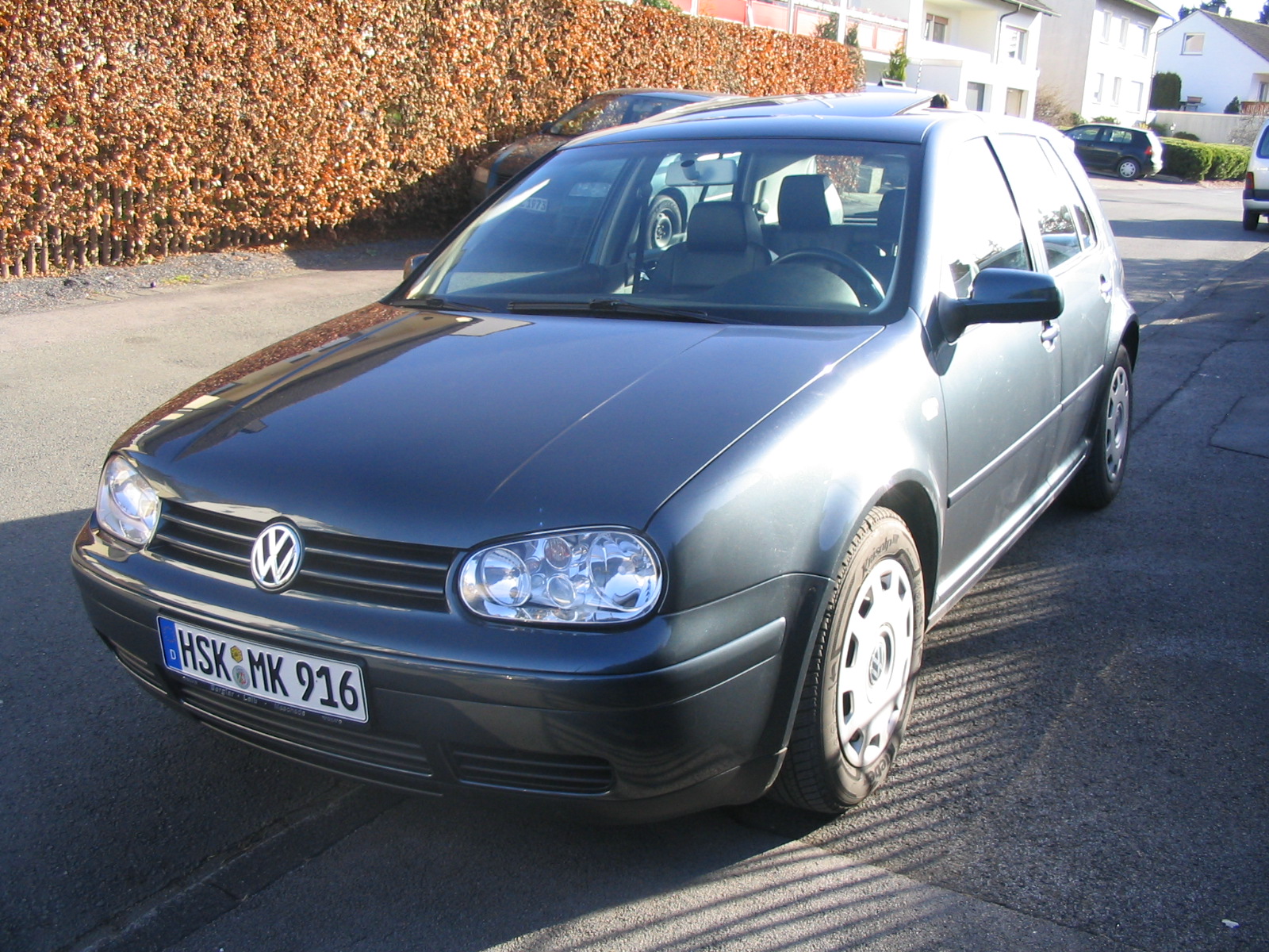 Mein GTI, Heck/Seitlich, mit Winterrädern/Radkappen